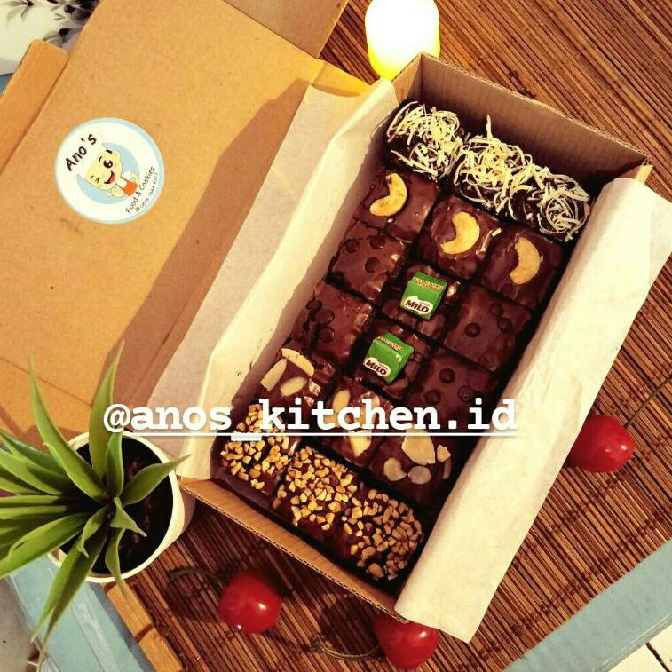 

Stock Banyak✲ Brownies Fudgy Dark Cokelat Skat (Isi 18 pcs) (Produk Hari Ini) V34