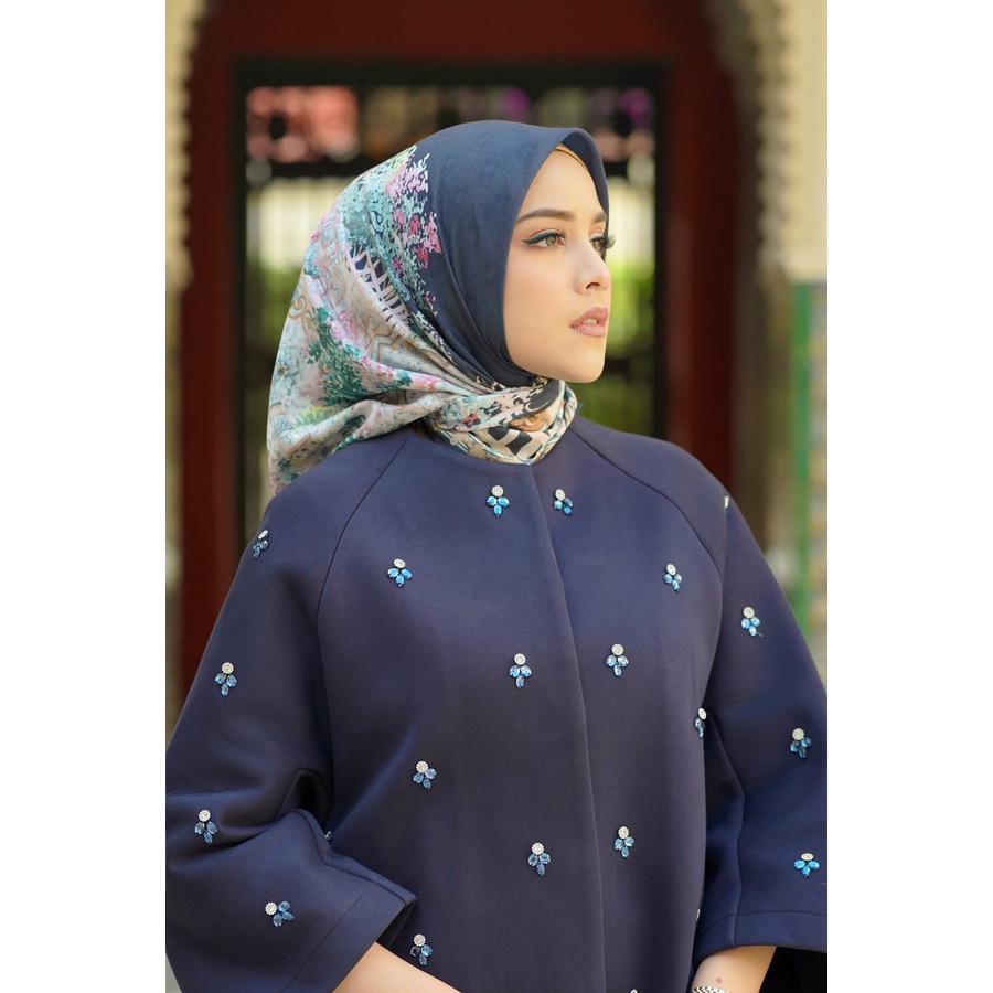 THE SEVILLA SATIN SQUARE - BUTTONSCARVES