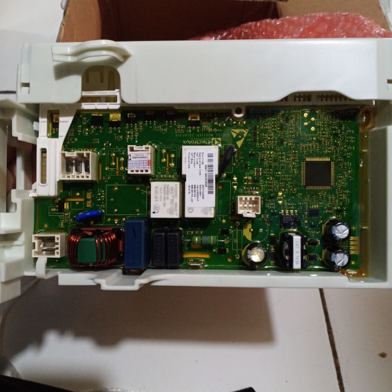 PCB  Modul Mesin Cuci Electrolux  EWF14023