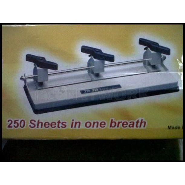 

Pembolong-Punch Tata Drill 3 Lubang P3