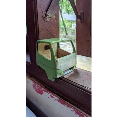 mentahan kabin miniatur truk plastik canter/giga,skala 20