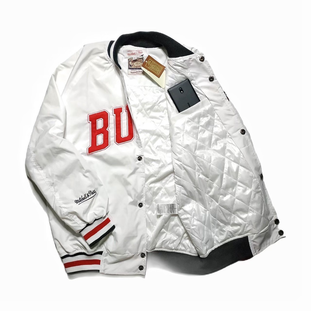 JAKET VARSITY BOMBER PRIA CHICAGO BULLS GOOD BRAND QUALITY