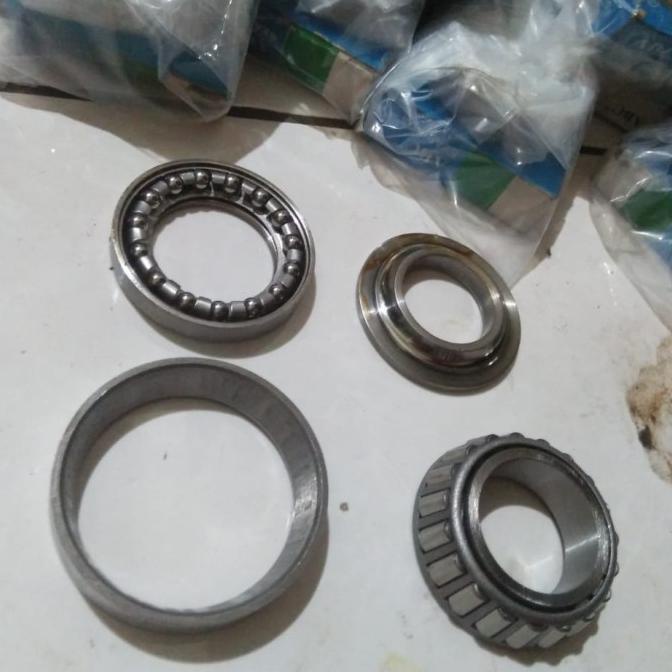 Komstir Binter Merzy kz200