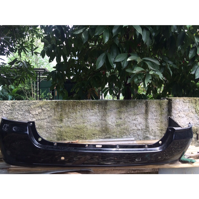 bumper belakang kijang Innova ori copotan mobil