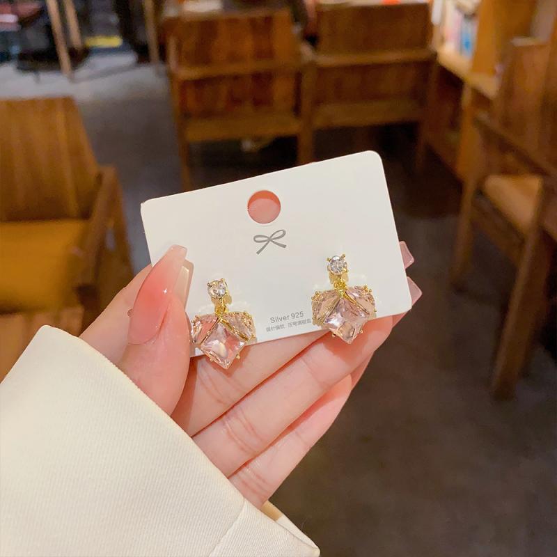 XiaoboACC 925jarum Perak Korea Fashion Merah Muda Zirkon Cinta Hati Mahasiswa Stud Earrings
