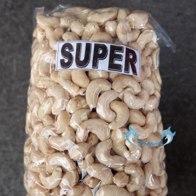 

kacang mede / kacang mente / mete SUPER sulawesi 1KG