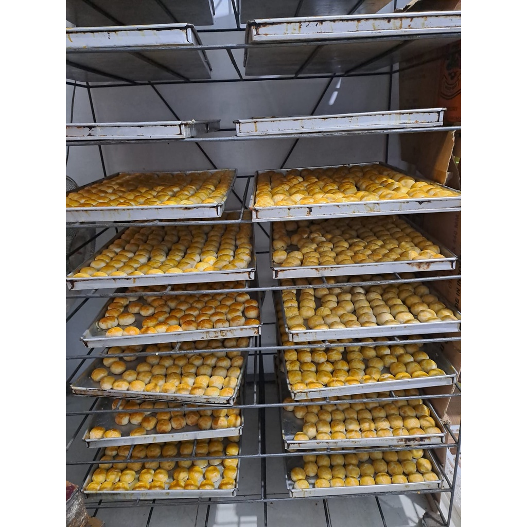 

BAKPIA KACANG HIJAU(OLEH OLEH KHAS MALANG) KEMASAN HITAM