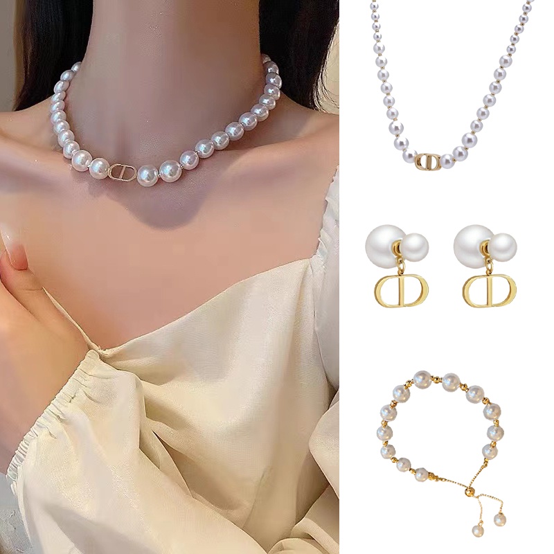 Fashion Baru CD Huruf Mutiara Gelang Sederhana Liar Mutiara Anting Klasik Klavikula Kalung Fashion Aksesoris Set