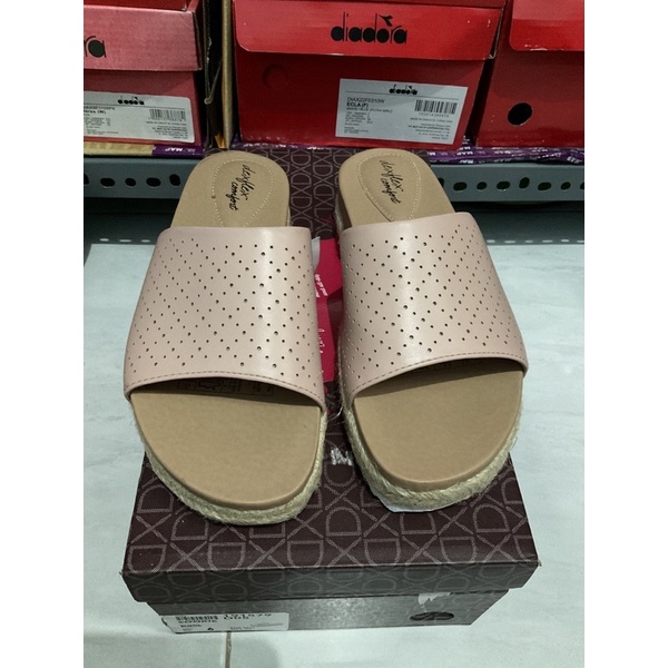 Ori Sale Payless Sandal Selop Dexflex Comfort women size 36,5