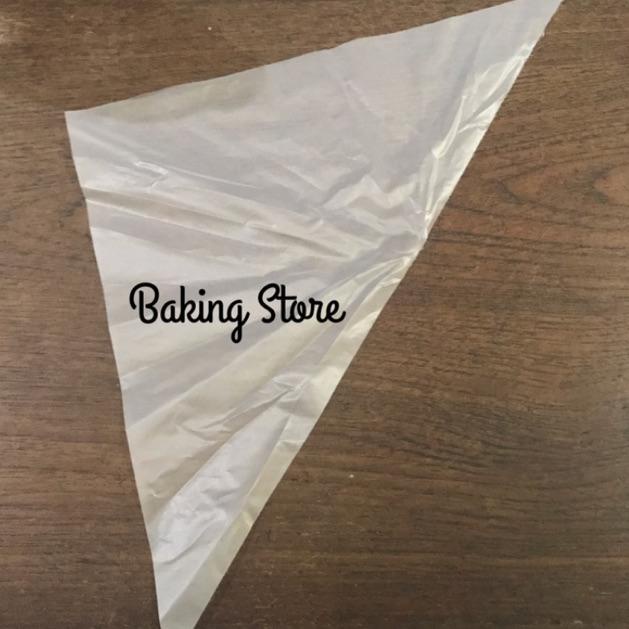 

[KODE PRODUK LCZNI7185] Plastik Segitiga 24x34x23.5cm isi 100lembar