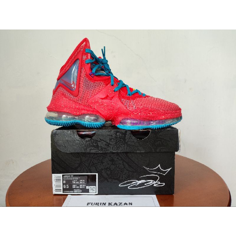 Sepatu Basket Nike Lebron XIX 'King's Crown' Original