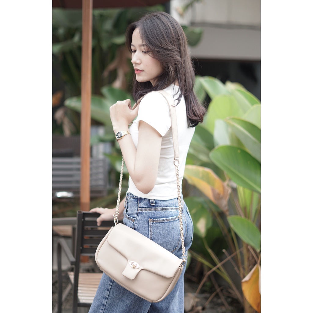 Tas Selempang Shoulder Bag Wanita Tas Bahu Wanita (Laura by Mosca)