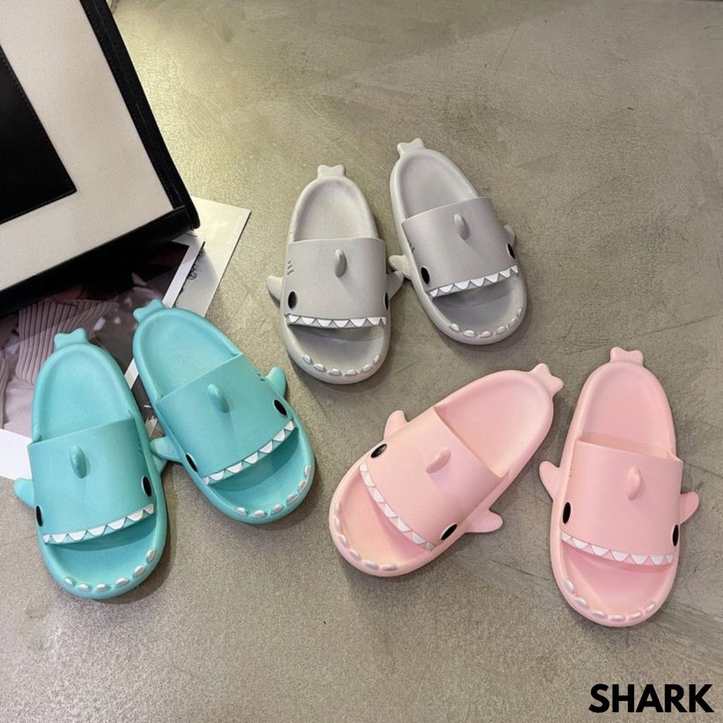 SANDAL WANITA BENTUK HIU COMEL COMFORTABLE INDOOR OUTDOOR BAHAN RUBBER IMPORT SHARK