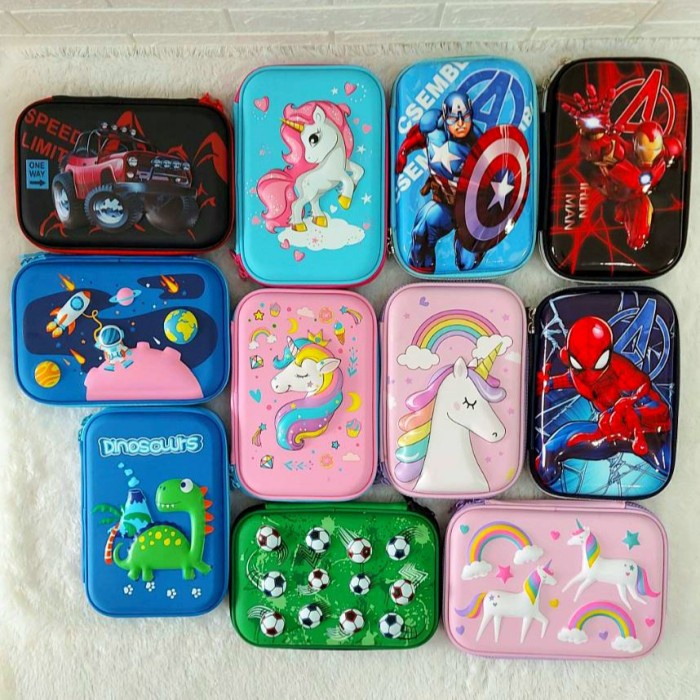 

TEMPAT PENSIL KARAKTER LUCU ANAK LAKI LAKI/PEREMPUAN