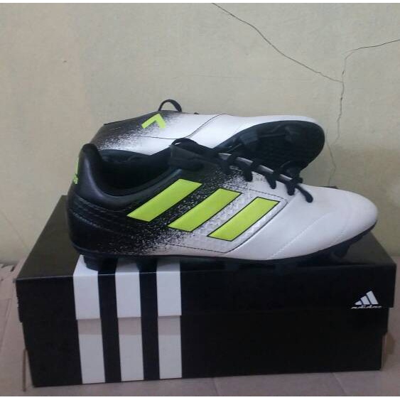 Sepatu Bola Adidas Ace Made In Vietnam Olahraga Pria Sport Import