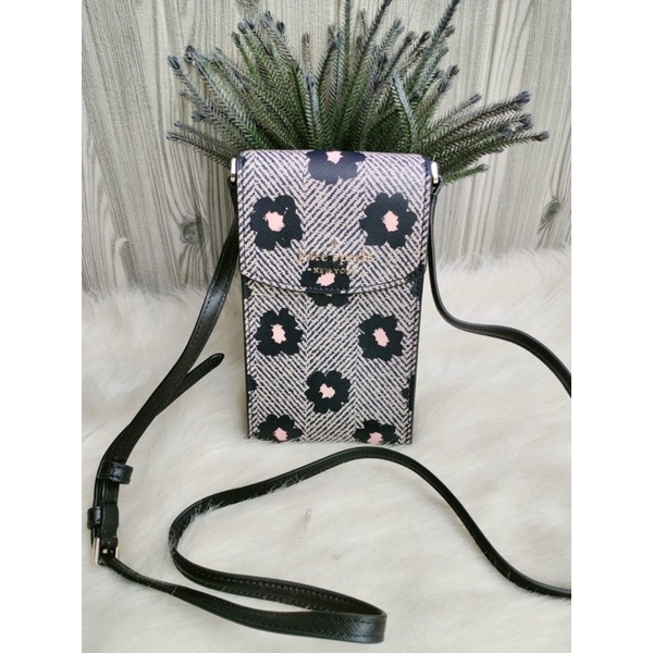 Kate Spade Staci Phone Crossbody Bag Herringbone Floral Black Multi  | tas hp | tas slempang