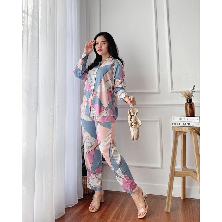 DAILY SET BAJU TIDUR PAJAMAS ONE SET SETELAN RAYON VISCOSE TIE DYE MOTIF SETELAN