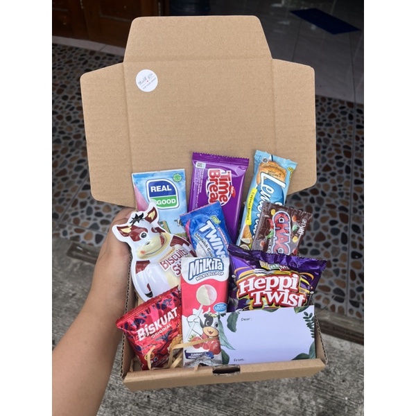 

HAMPERS SNACK BOX / GIFTBOX SNACK , / KADO SNACK BOX