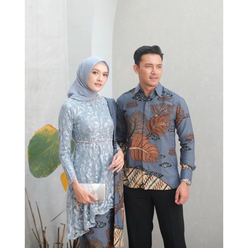 BATIK OFFICIAL - Kebaya Couple Modern Kebaya Wisuda Set Tunik Lamaran Tunangan Batik Baju Couple Kondangan Terbaru 2023 Kemeja Pria Lengan Panjang Size M L XL