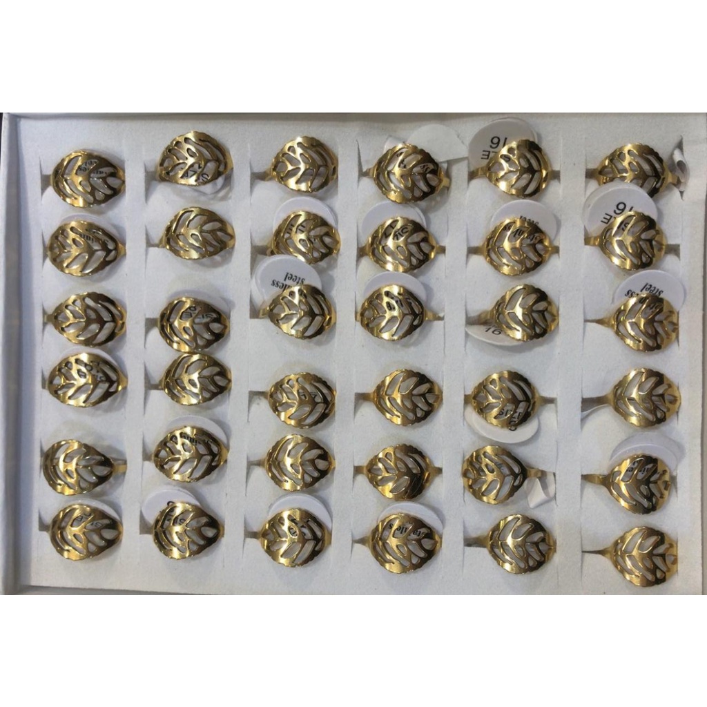 CINCIN TITANIUM GROSIR 1 BOX ISI 36 PCS UKURAN 16 SAMPAI 19 / MOTIF SILVER GOLD DAUN UKIR BOLONG / DUNIA GELANG