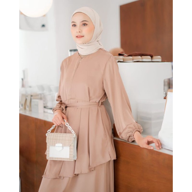 Monika Set Skirt Armani Silk Ld 104/One Set Polos/One Set Satin/One Set Kerja/Setelan Kondangan