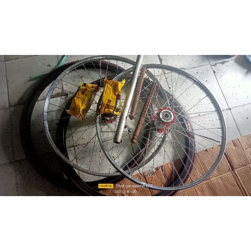 roda gerobak/roda becak