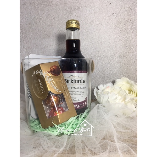 

Hampers Natal Parcel Natal Christmas Hamper - Mistletoe