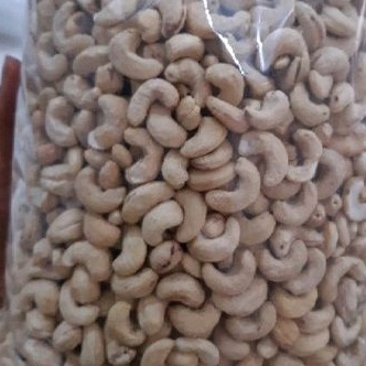 

kacang mede mentah super raw cashew