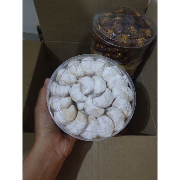 

kue kering putri salju hand-made/home-made