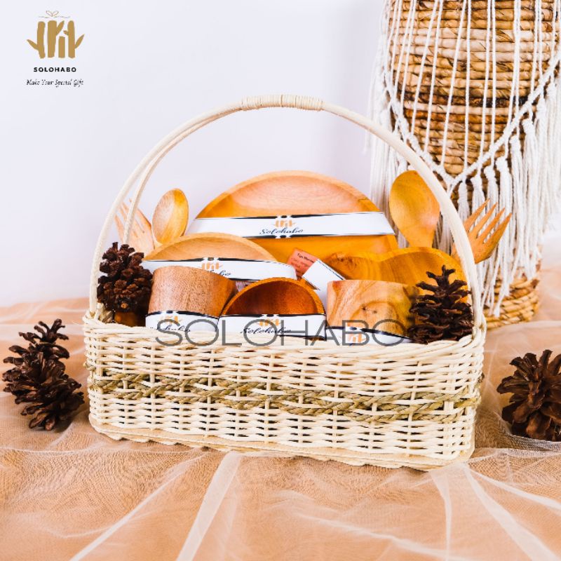 Hantaran Pernikahan/Seserahan/Hantaran Seserahan Pernikahan/Alat Makan/Kado/Rotan/Paket Seserahan Pe