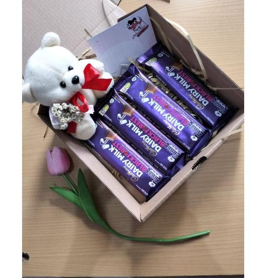 

✓ KADO COKLAT/HAMPERS COKLAT/BOX/HAMPERS/GIFT BOX/KADO WISUDA/BOX HAMPERS/COKLAT SILVERQUEEN/KADO