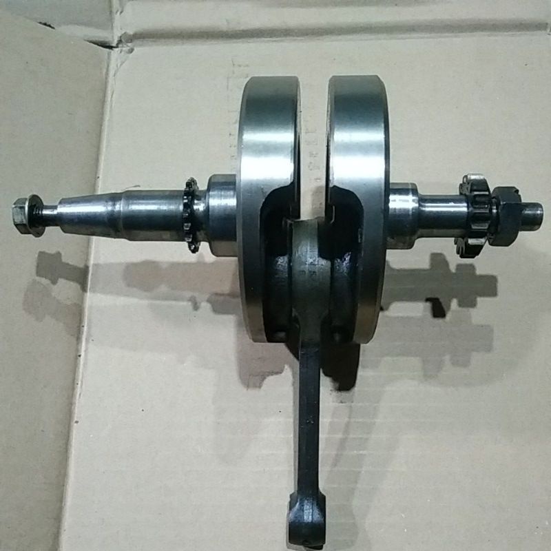 kruk as Suzuki Thunder 125