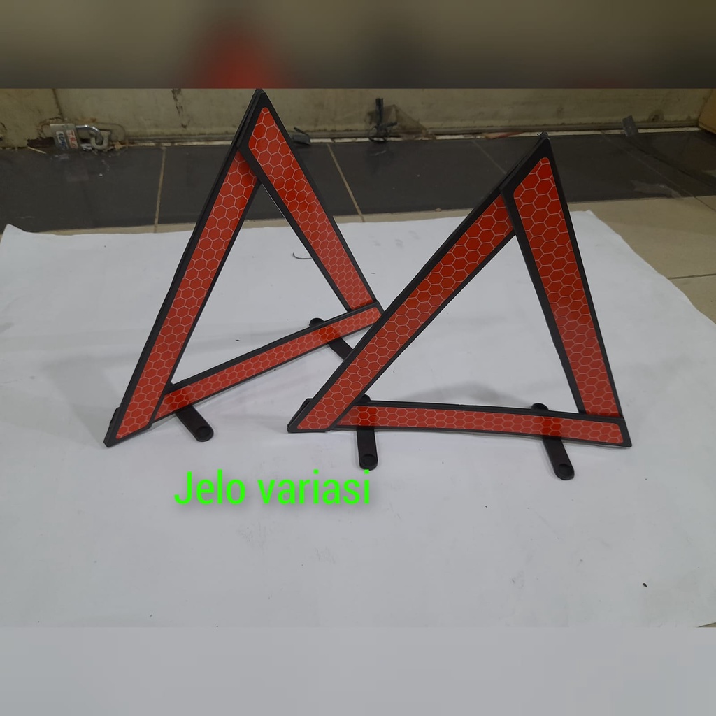Segitiga Pengaman Mobil Segitiga Pengaman Triangle Universal
