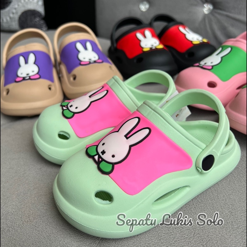 SANDAL BAIM ANAK MOTIF KELINCI FUJI