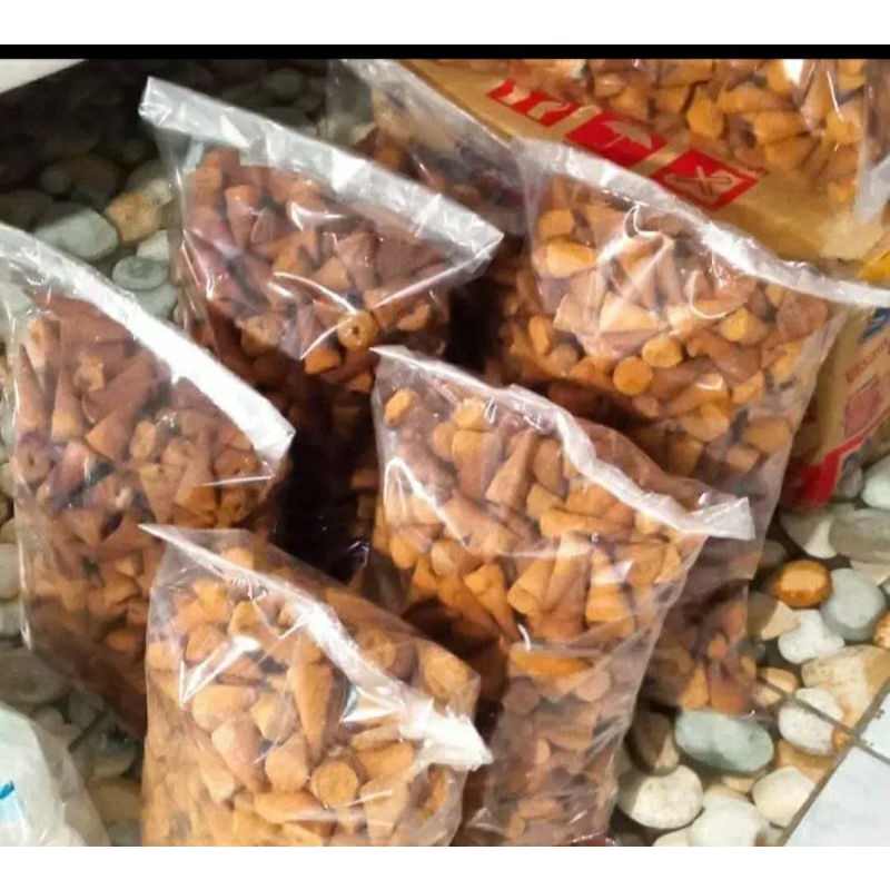 bukhur gaharu kerucut