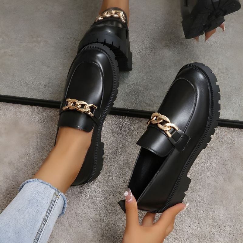 Sepatu Docmart Wanita Hitam Fashion Rantai Gold Premium Quality Jessy 09 Flat Loafers Kulit Slip On Ootd Remaja Kekinian Bisa Cod