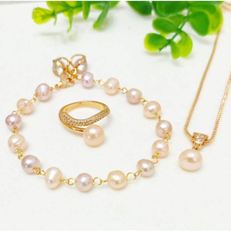 ST1 BERSERTIFIKAT SET MUTIARA MUTIARA AIR TAWAR ALAMI DARI LOMBOK 3 WARNA