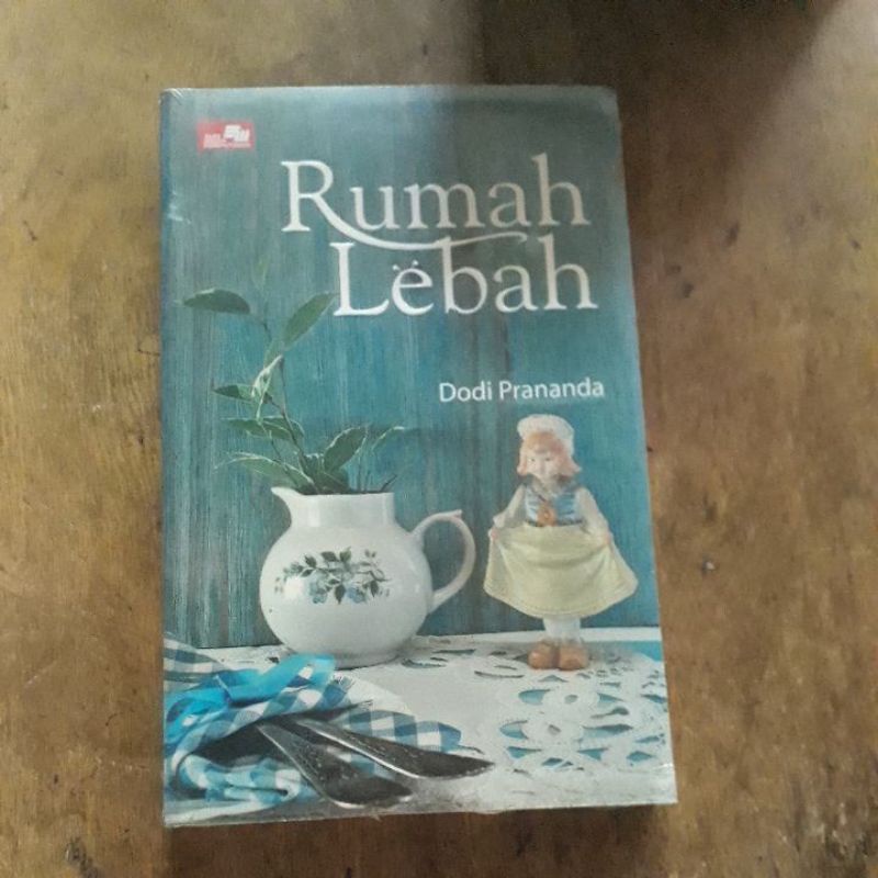 Novel  RUMAH LEBAH by dodi prananda
