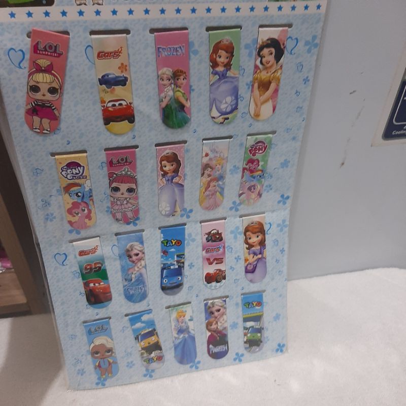 

pembatas buku magnet