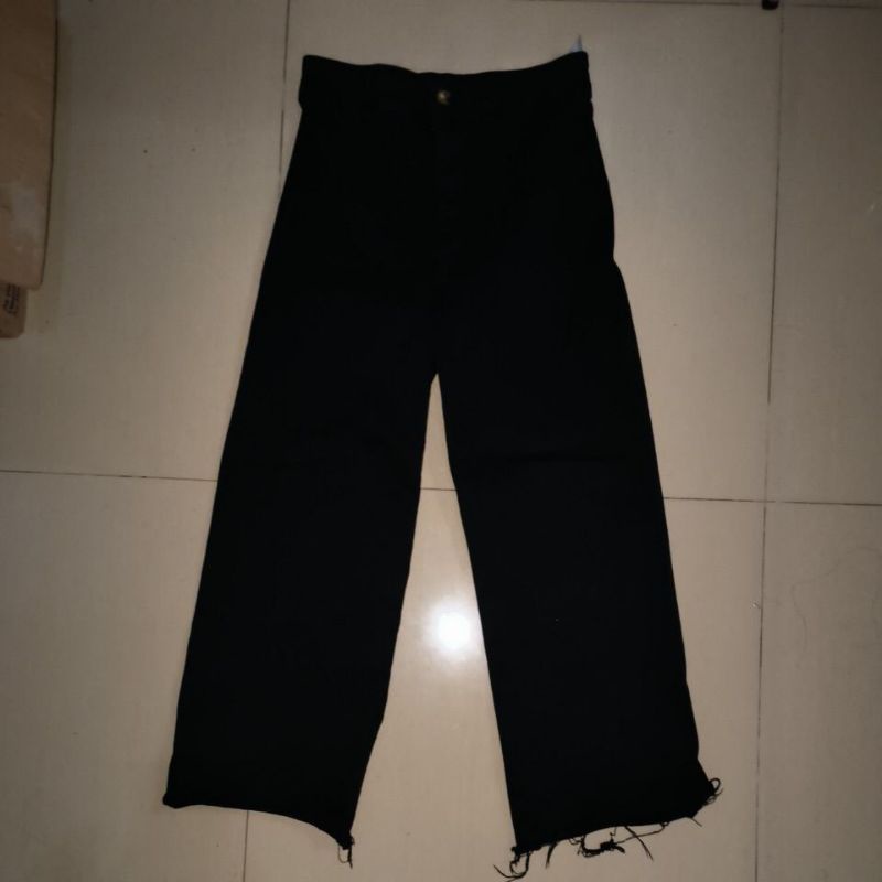 Preloved Branded Stradivarius Celana Kerja Jeans Hitam Kulot High Waist size 38 Elegan Tinggi