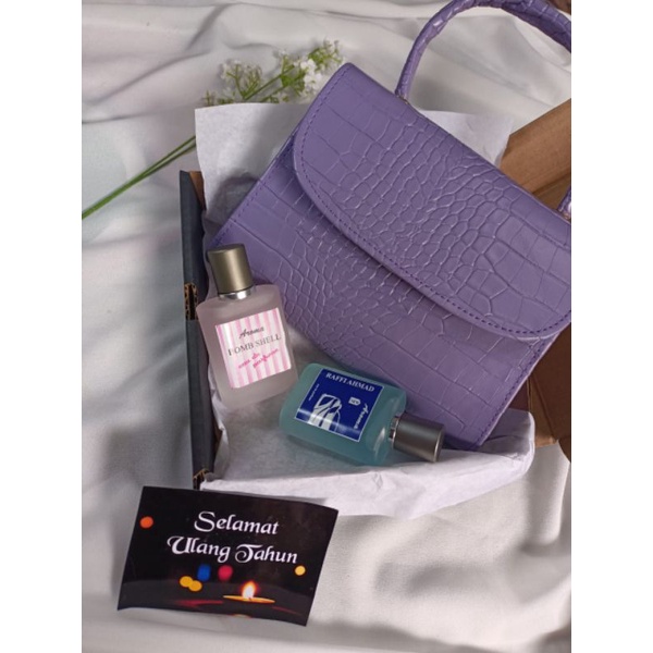❤️ Premium ❤️Hampers Tas wanita dan parfum cewe, Kado tas cewe, aksesoris,ootd
