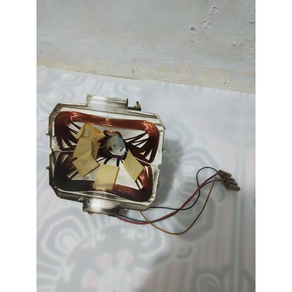 Yoke TV Polytron ultra slim 21 MX 52UV83