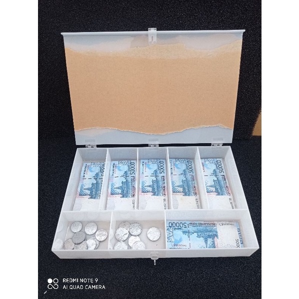 Tempat Penyimpanan uang Laci Kasir