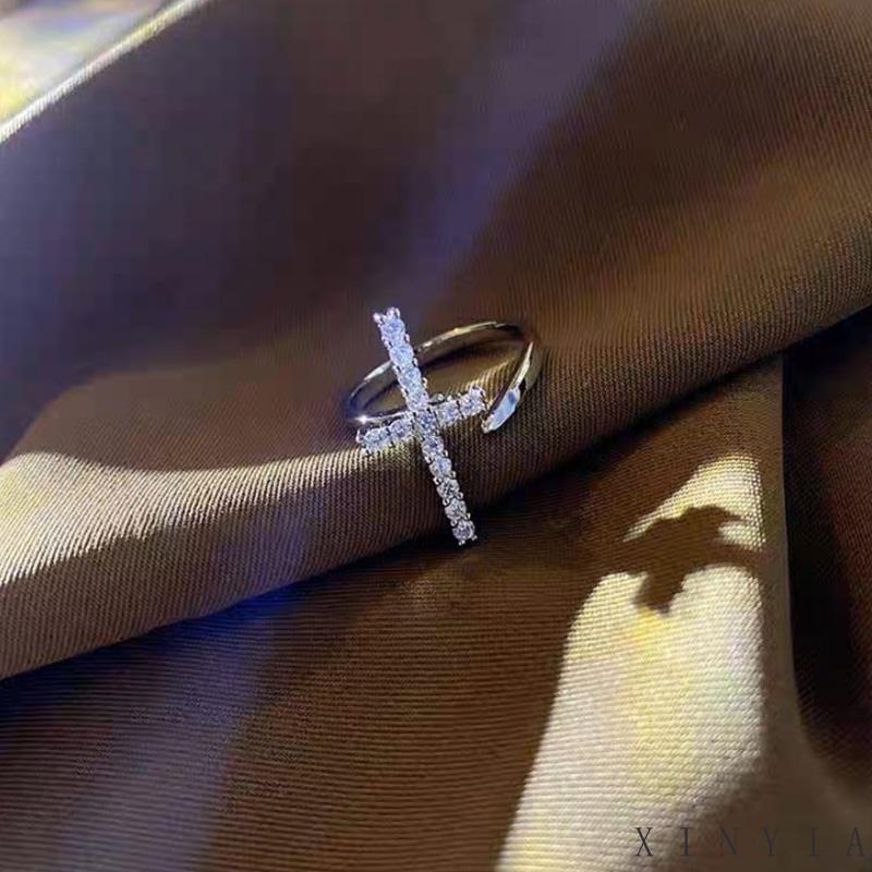 【Bayar di tempat】Cincin Perempuan High-end Mewah Cross Kepribadian Manis Keren Gaya Pasangan Pembukaan Cincin