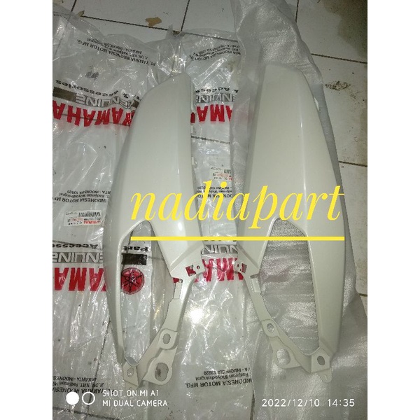 cover body nmax old putih original yamaha