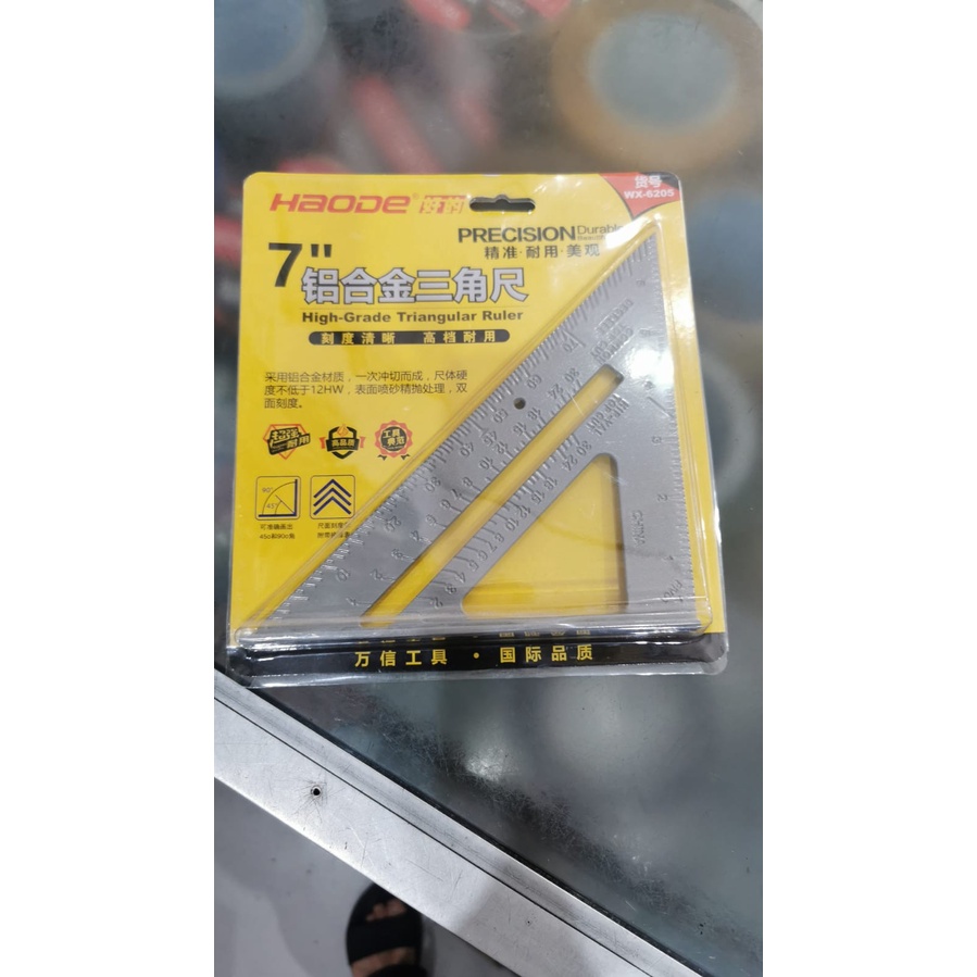 PENGGARIS SIKU SEGITIGA BESI