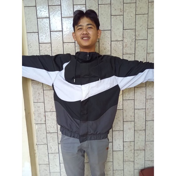 NIKE BIG SWOSH SPESIAL 3WARNA BERHOODIE WINDBREAKER