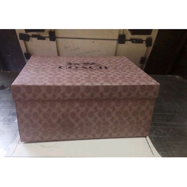 KOTAK  BOX TAS COACH  UNTUK UK 25×20×11 READY