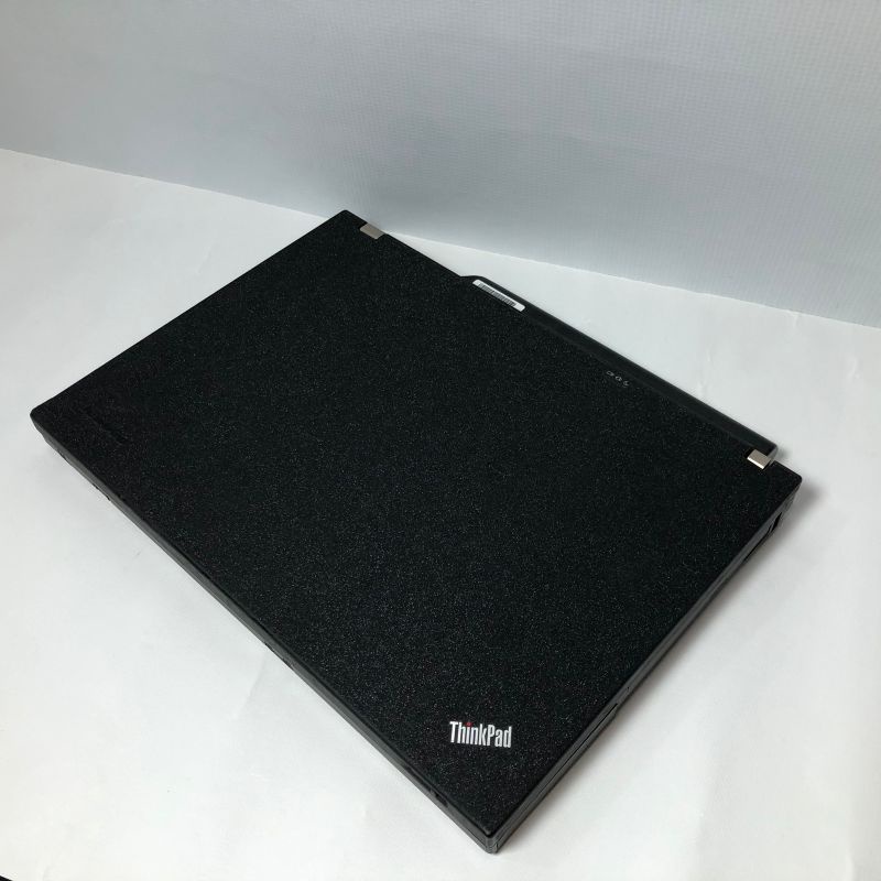 Laptop Lenovo Thinkpad T400 Cpu 2,4Ghz Ram 4GB SSD 256GB /500GB Windows 10 Mulus