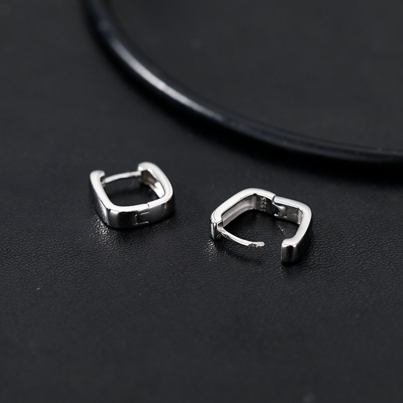 Anting Hoop Persegi Geometris Silver Halus Untuk Perhiasan Pesta Wanita Aksesoris Minimalis